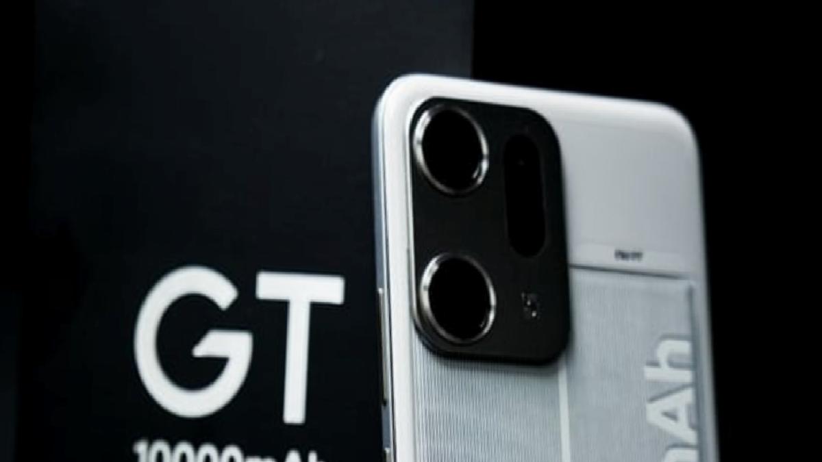 Realme, 10000 mAh bataryalı yeni telefonunu duyurdu