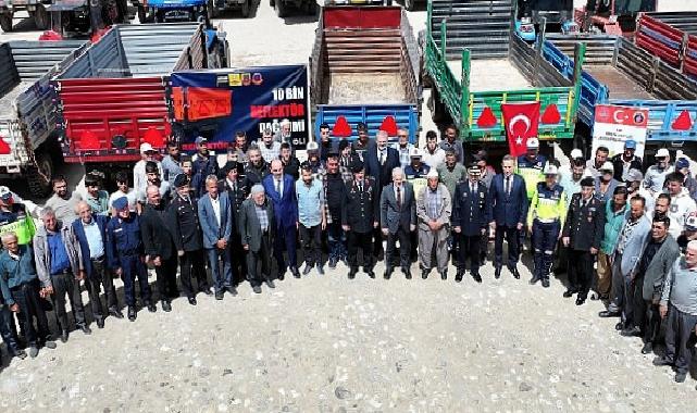 “Reflektör Tak, Görünür Ol” Projesi ile Çiftçilere 10 Bin Adet Reflektör Dağıtılacak