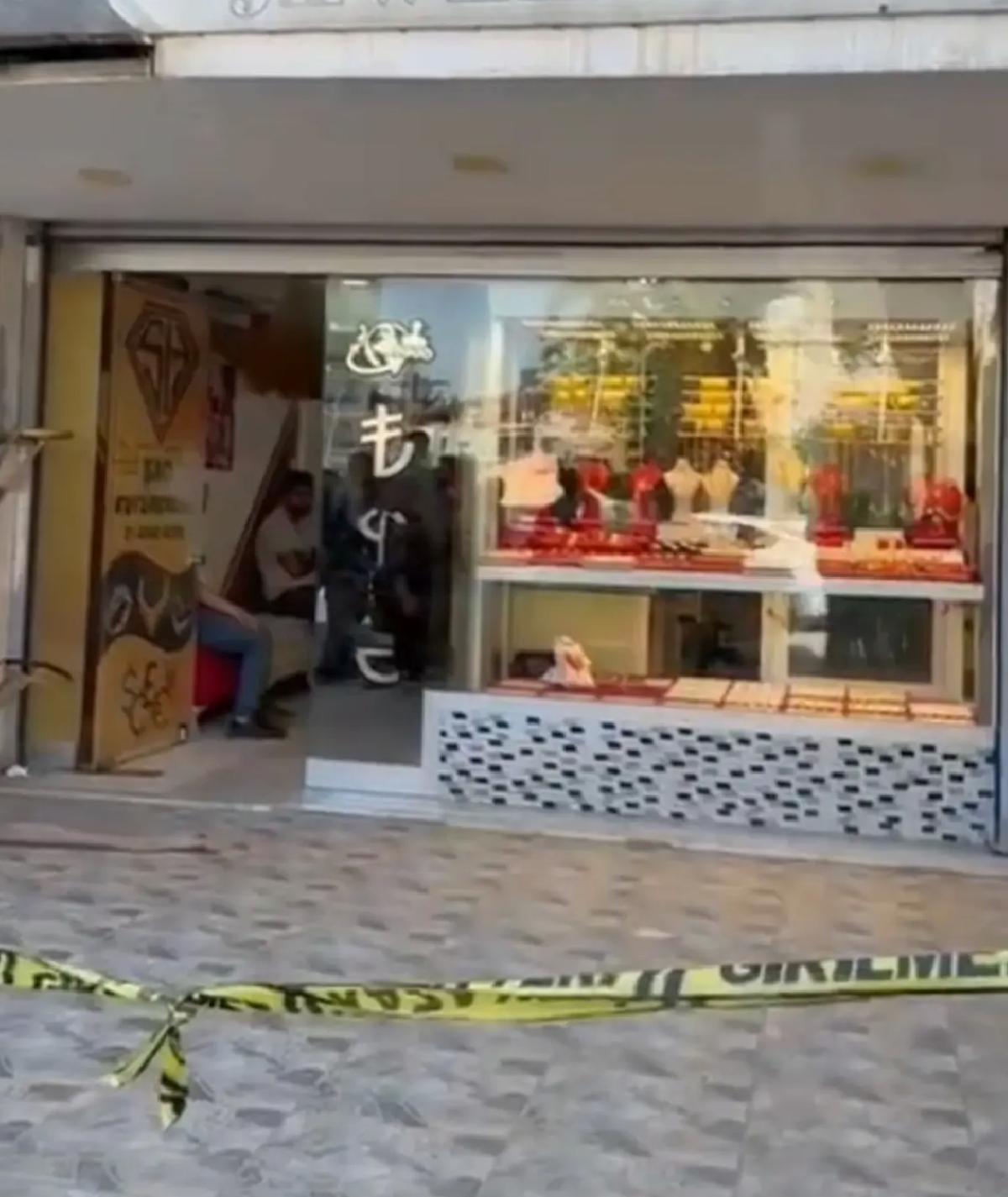 Reyhanlı’da Kuyumcu Soygunu: 1 Ölü, 2 Şüpheli Yakalandı