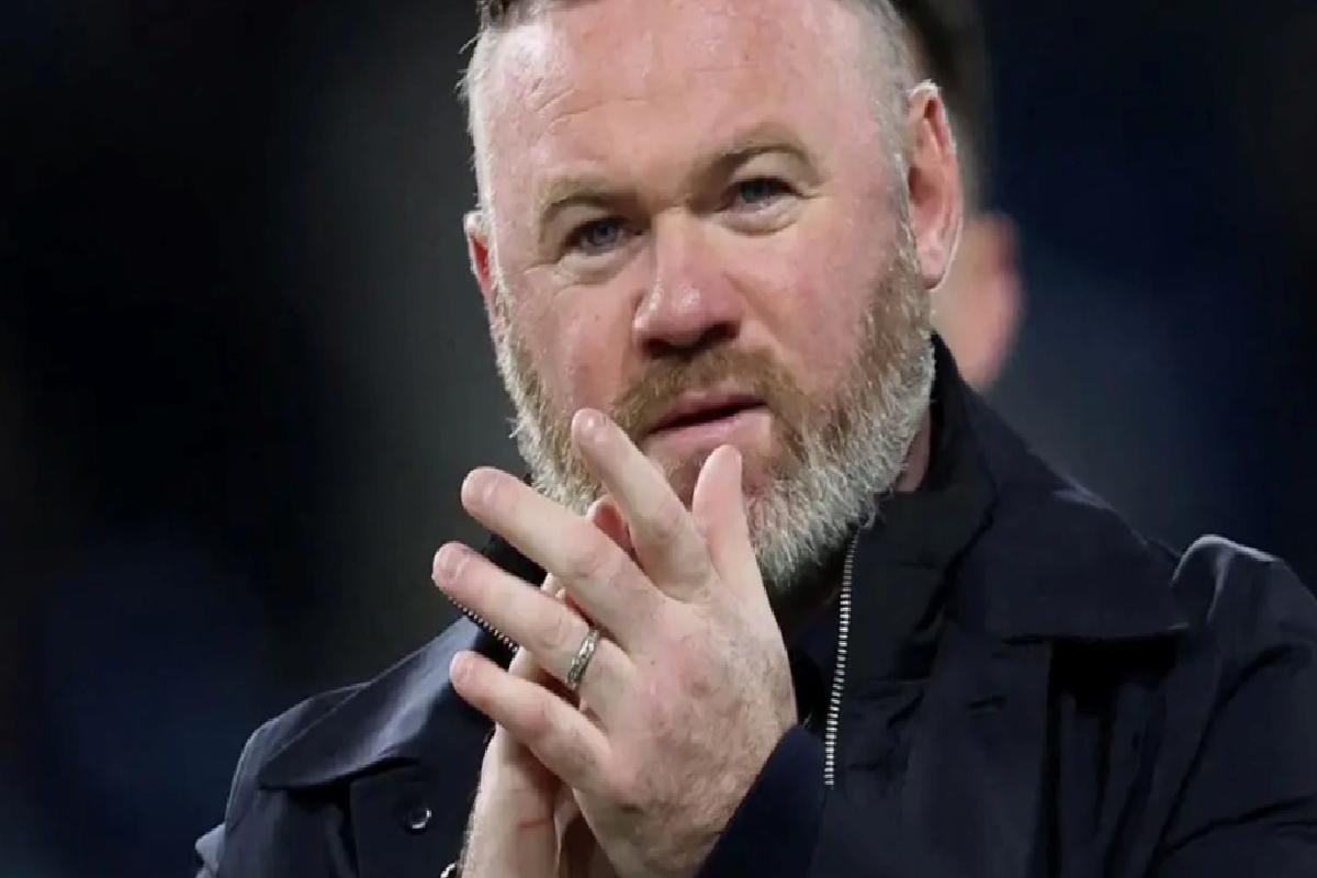 Rooney’den Manchester United’a tavsiye: Galatasaray’dan onu alın