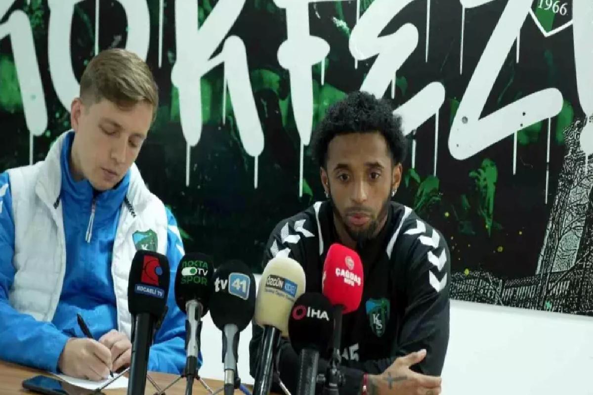 Ryan Mendes Sözleşmesini Uzattı