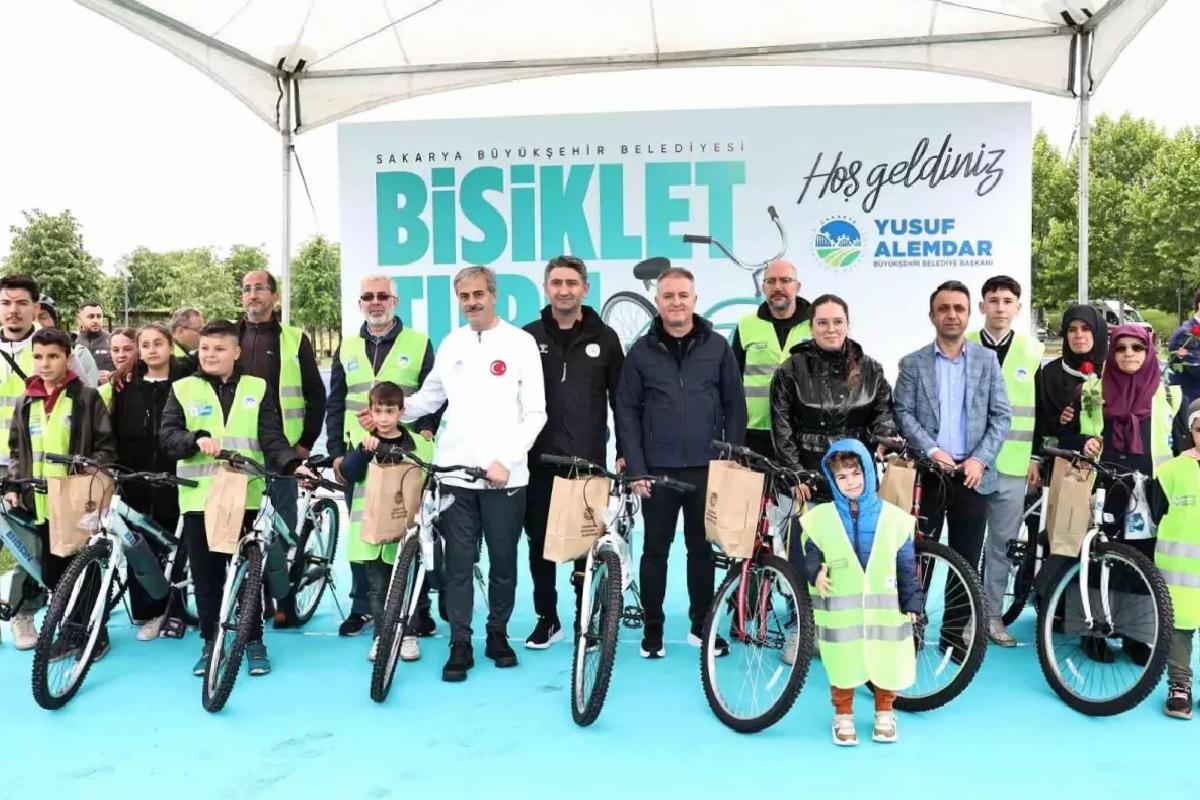 Sakarya’da Bisiklet Turu ve Ödül Töreni Düzenlendi
