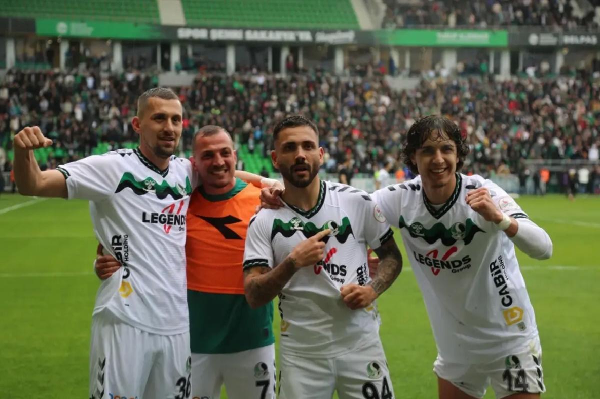 Sakaryaspor, Esenler Erokspor’u 2-0 Yendi