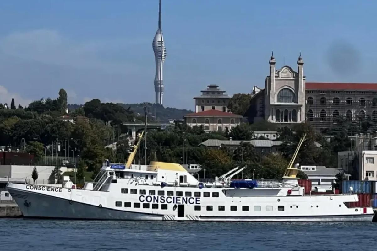 Saldırıya uğrayan geminin Türk mürettebatı ülkeye döndü