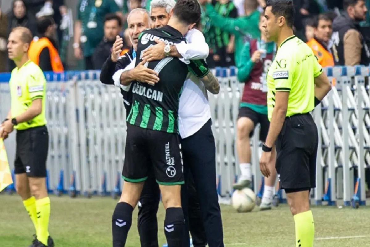 Şampiyon Kocaelispor’da İsmet Taşdemir görevinden ayrıldı