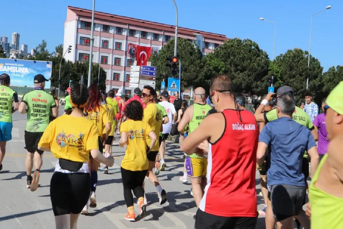 Samsun’da 19 Mayıs Yarı Maratonu Yapıldı