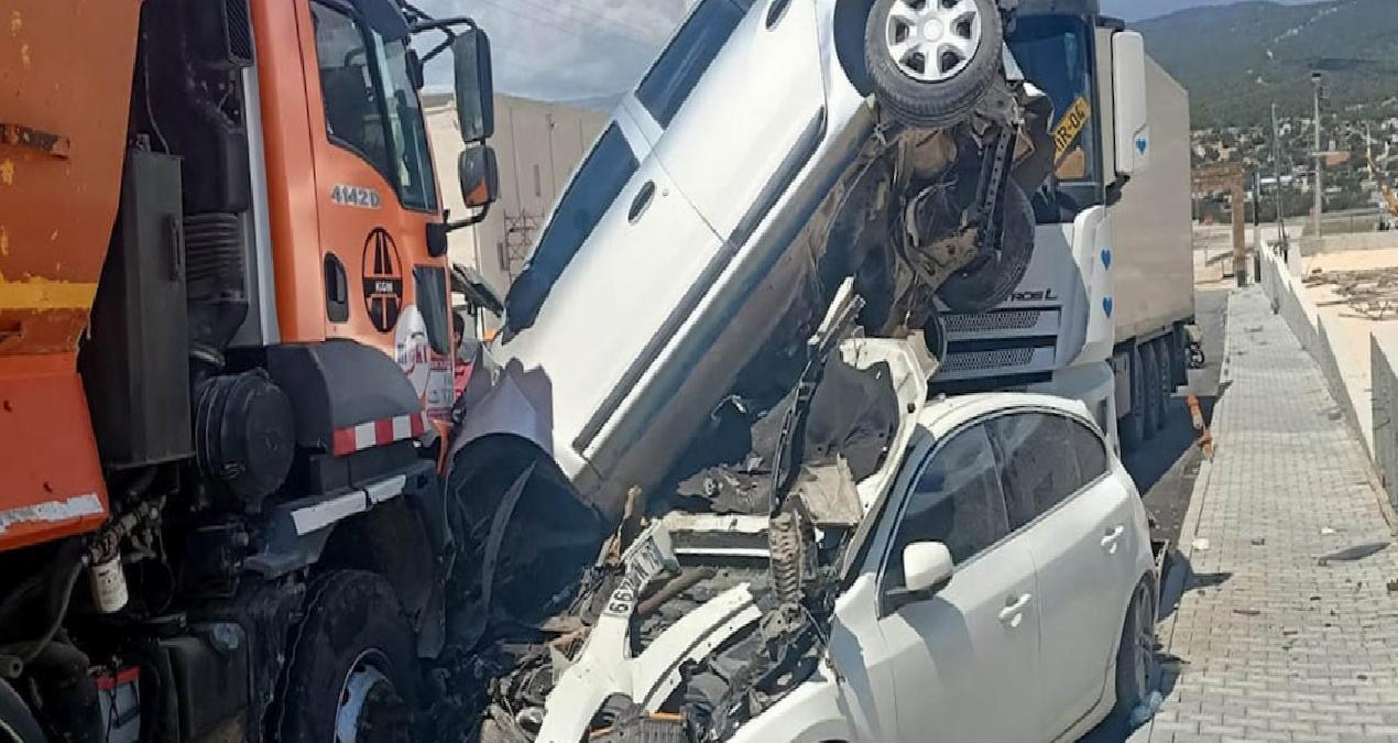 Sanayi yolunda korkunç kaza! Kamyon 15 araca çarptı