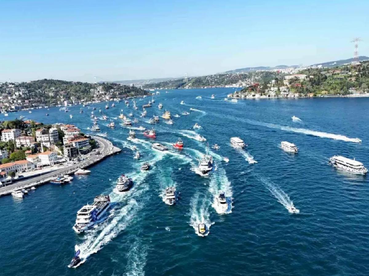 Sarıyer, Şampiyonluğu Boğaz’da Kutladı