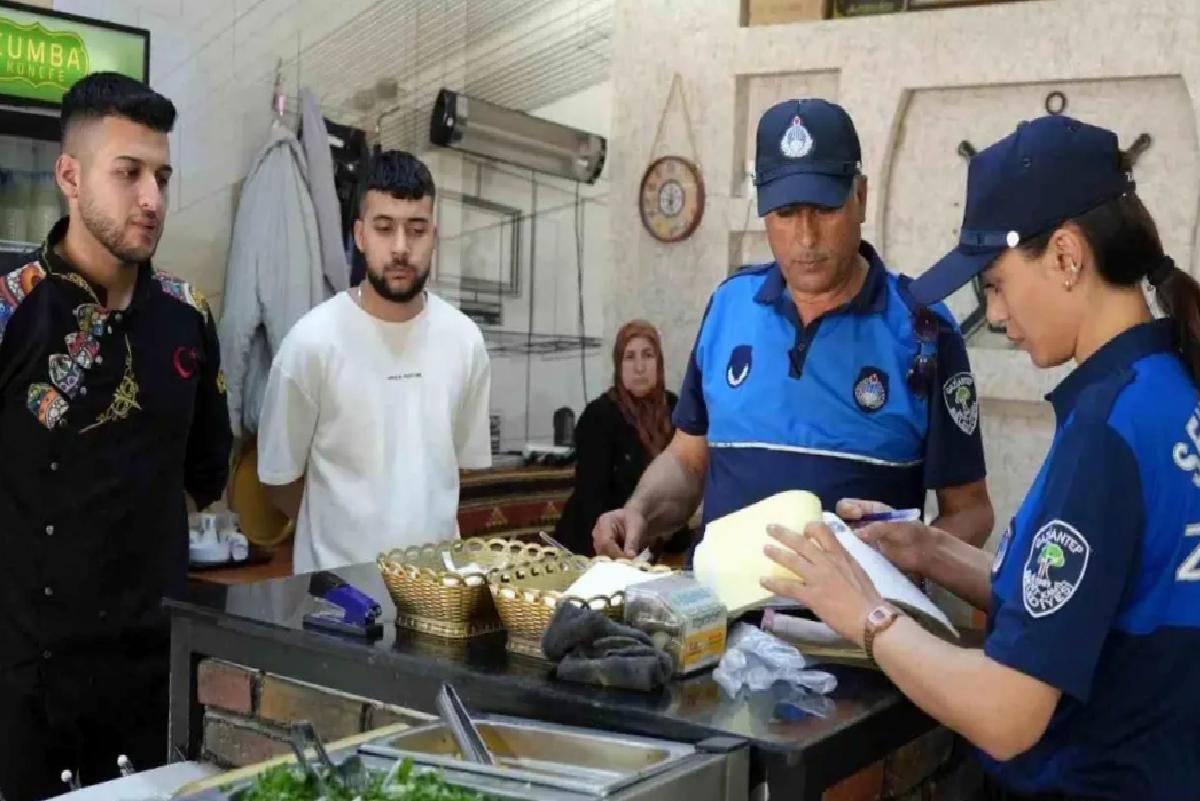 Şehitkamil zabıta ekiplerinden tavuk denetim