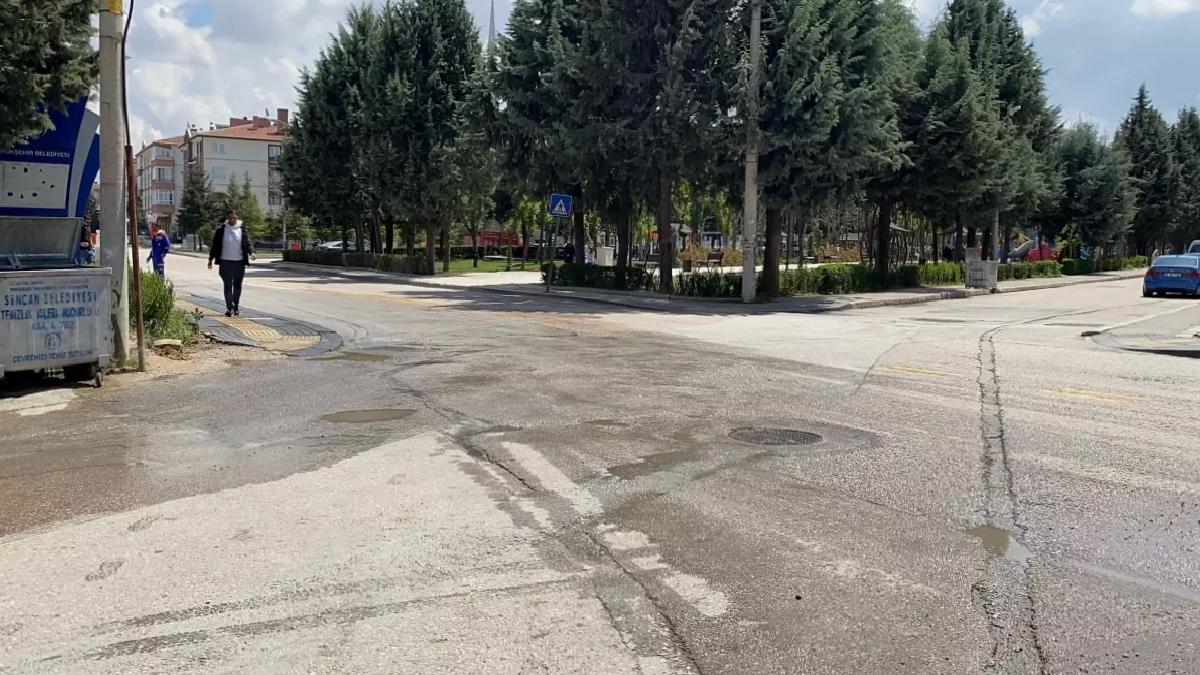 Sincan’da Minibüs ve Otomobil Çarpıştı: 9 Yaralı