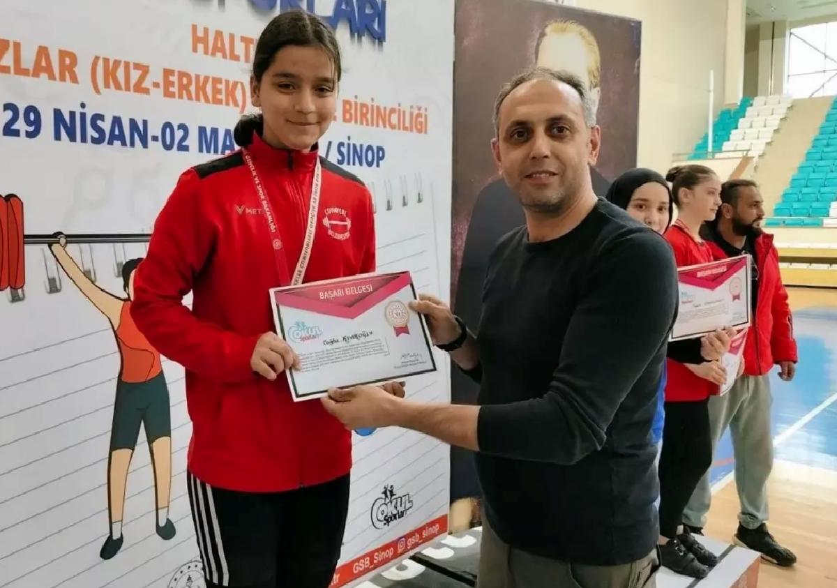 Sinop’ta Halter Şampiyonası Sona Erdi