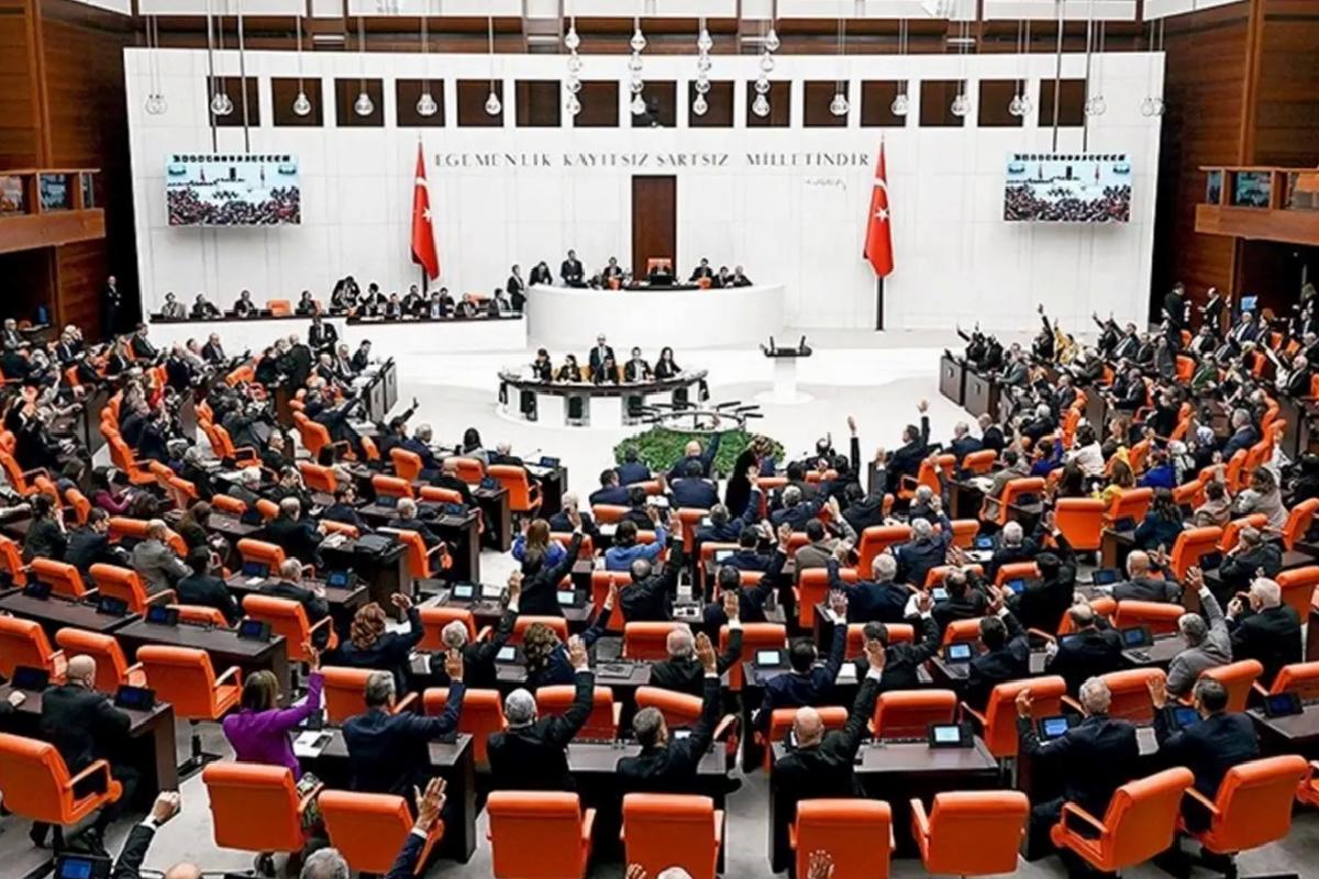Sırrı Süreyya Önder ilk değil! İşte görevine devam ederken hayatını kaybeden vekillerimiz