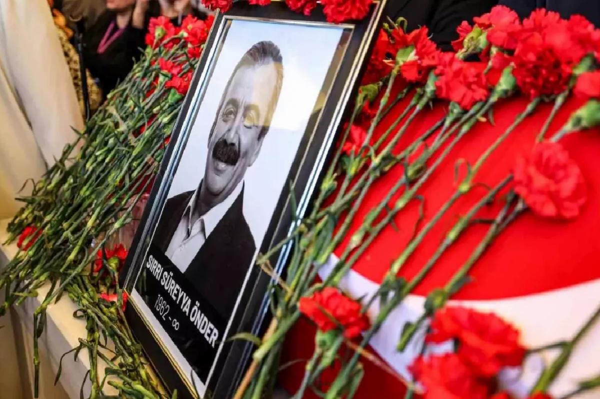 Sırrı Süreyya Önder Son Yolculuğuna Uğurlandı
