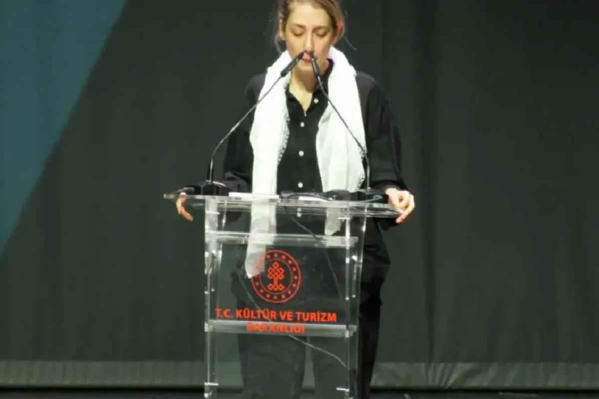 Sırrı Süreyya Önder’in kızı babasına yazdığı mektubu okudu