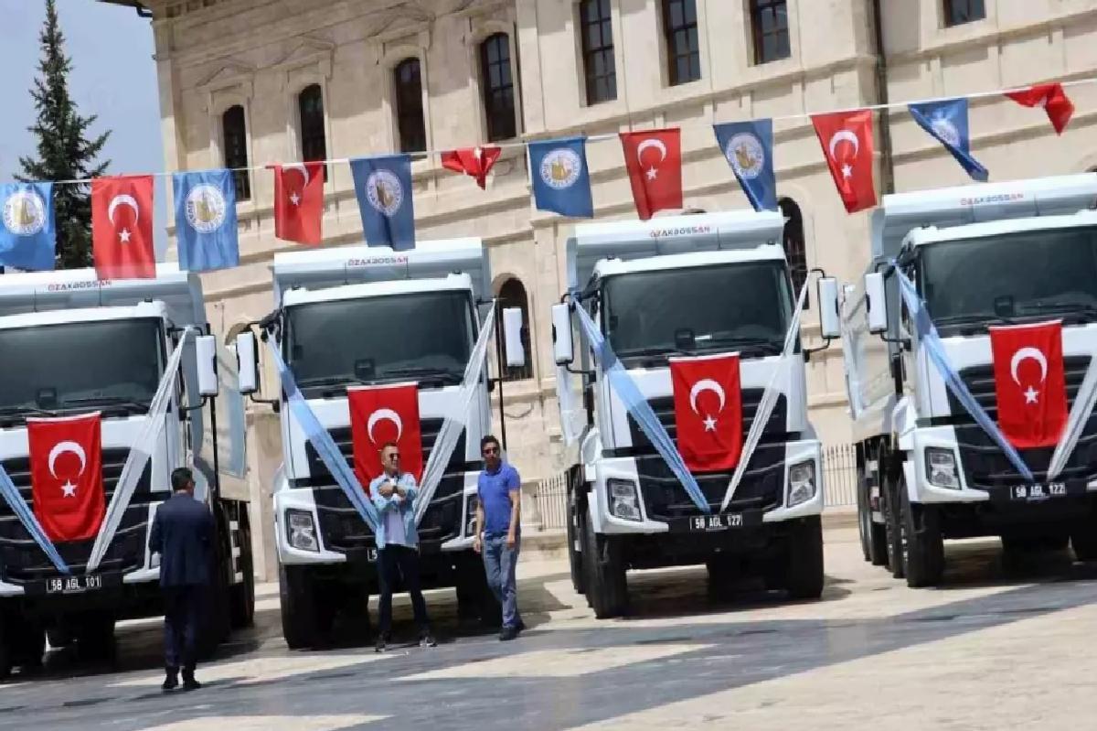 Sivas Belediyesi, 51 Yeni Araçla Filoyu Güçlendirdi