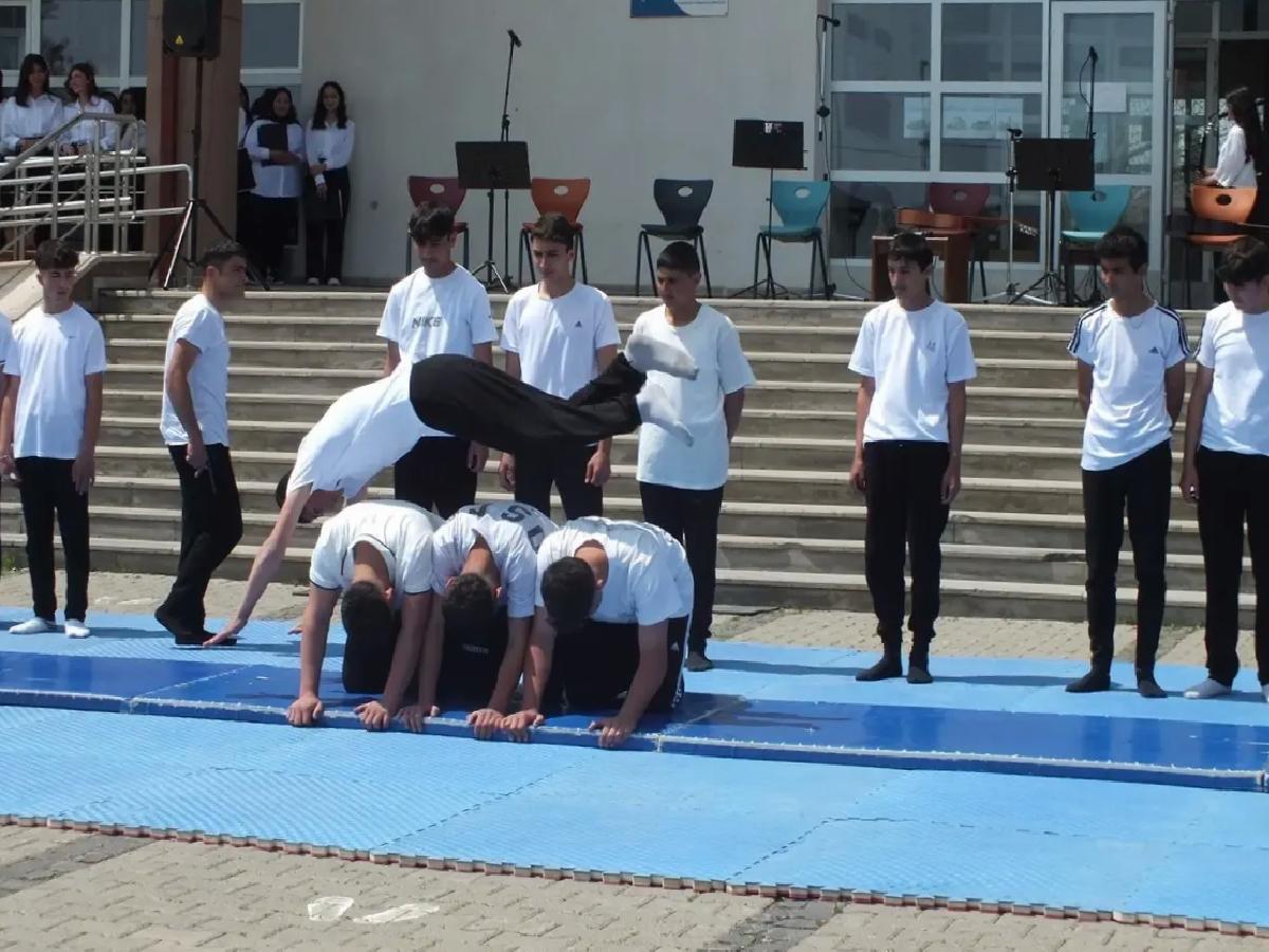 Sivas’ın ilçelerinde 19 Mayıs Atatürk’ü Anma, Gençlik ve Spor Bayramı kutlandı