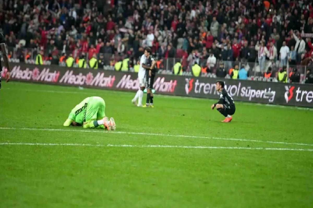 Sivasspor Ligden Düştü
