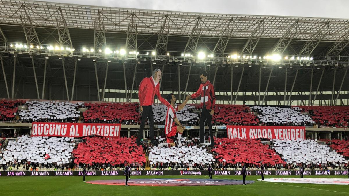 Sivasspor taraftarından Bodrum FK maçında koreografi