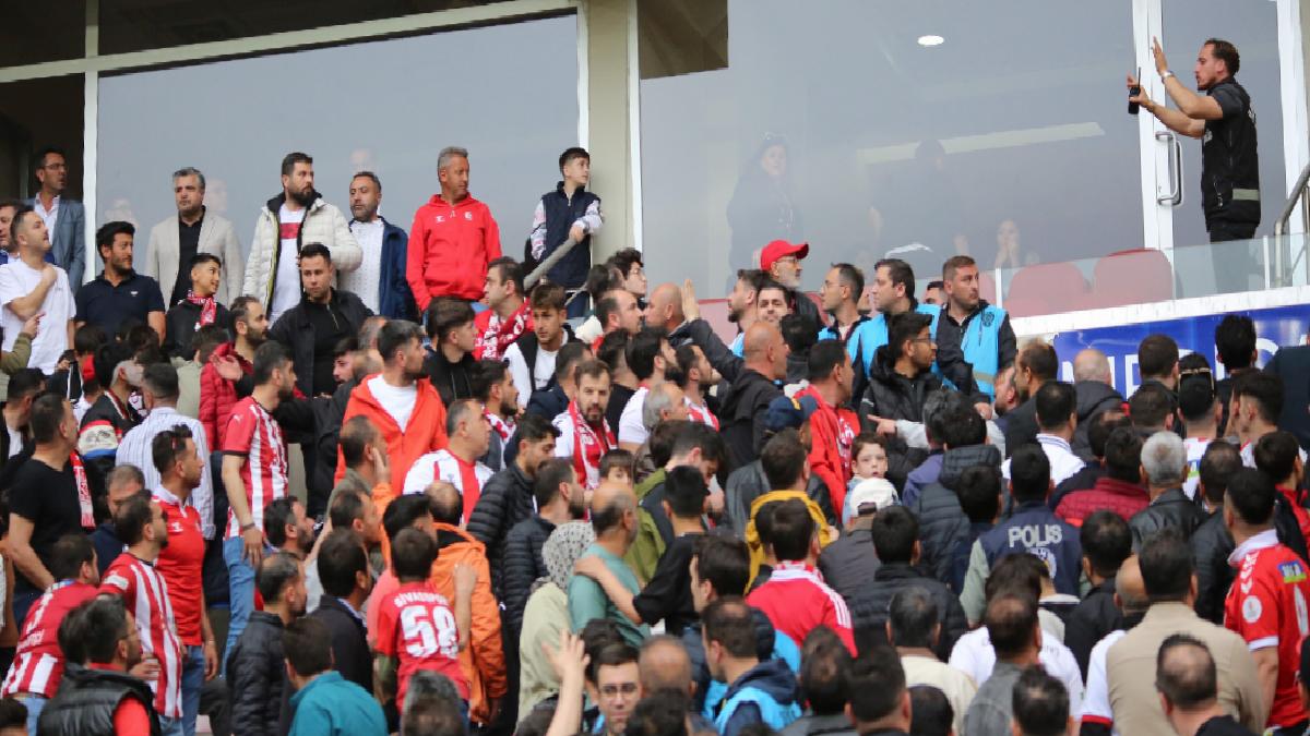 Sivasspor’da yönetime tepki!