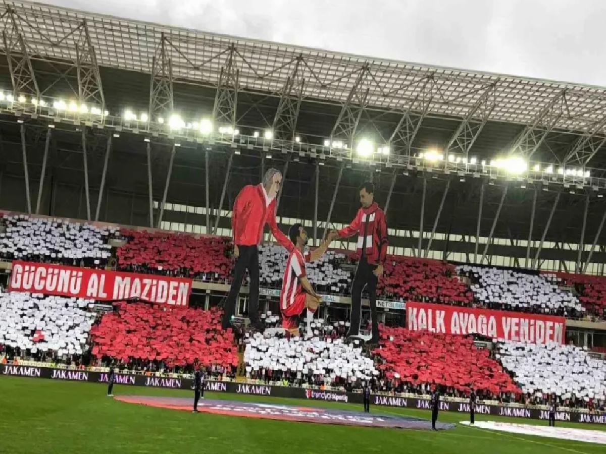 Sivasspor’dan Etkileyici Koreografi