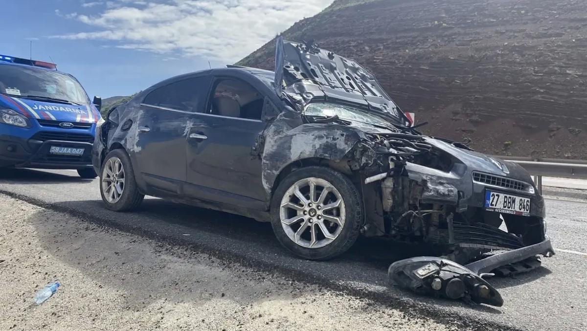 Sivas’ta İki Ayrı Trafik Kazası: 4 Yaralı