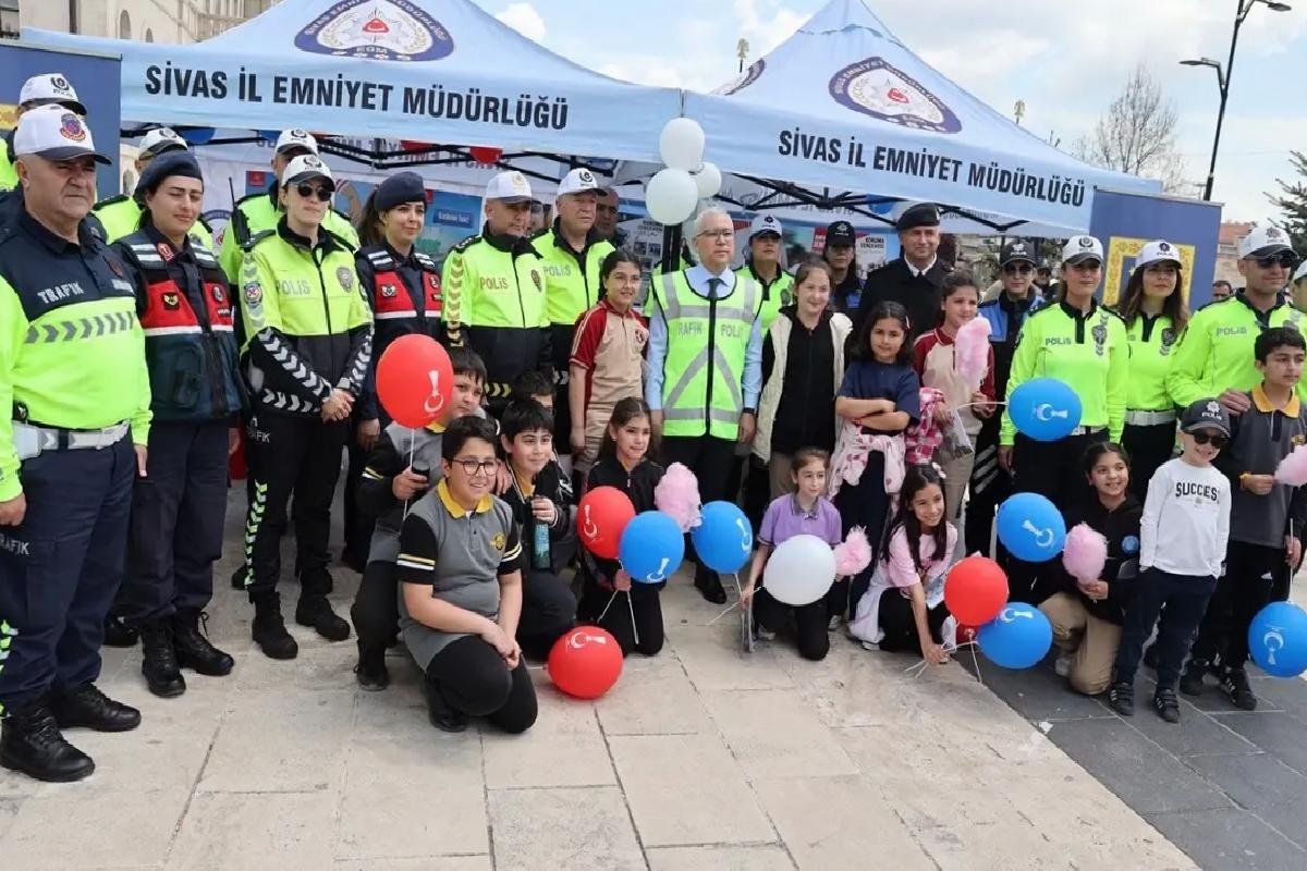 Sivas’ta Trafik Güvenliği Haftası Etkinliği