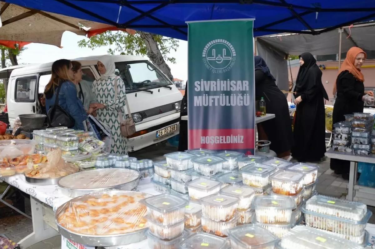 Sivrihisar’da Gazze için Hayır Çarşısı