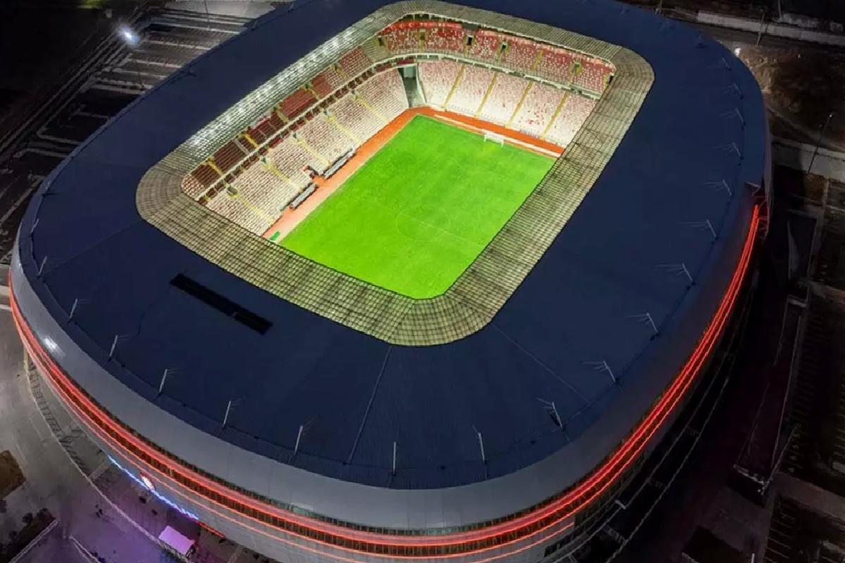 Süper Lig’den düşen takımın yıldızı hocasını suçladı