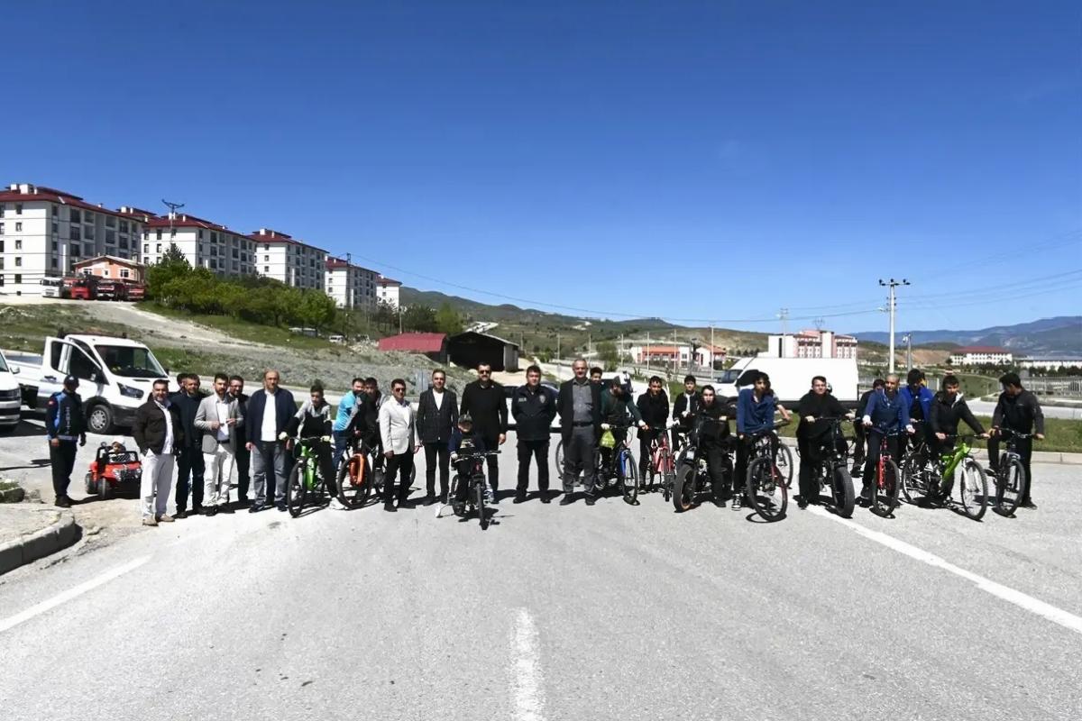 Suşehri’nde Bisiklet Turu Etkinliği