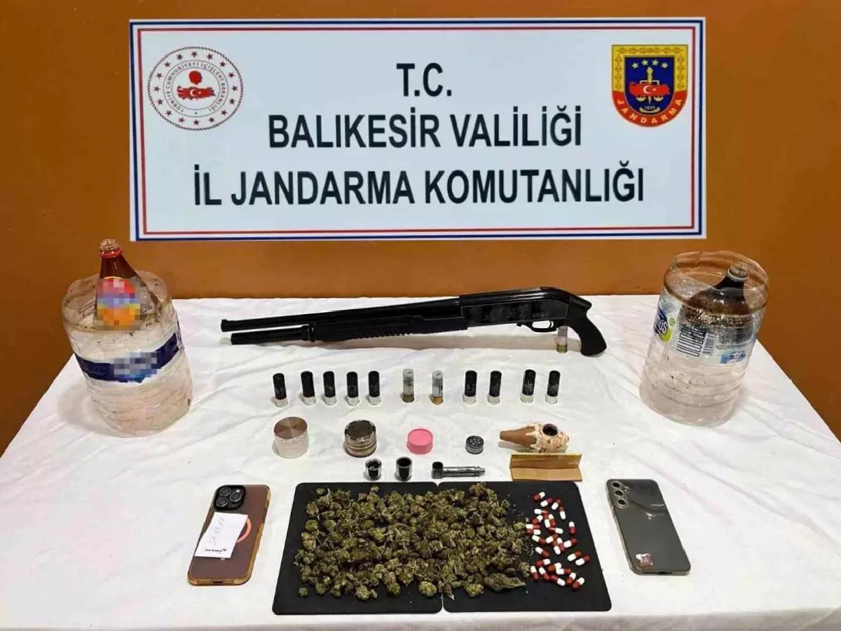 Susurluk’ta Uyuşturucu Operasyonu: 2 Gözaltı