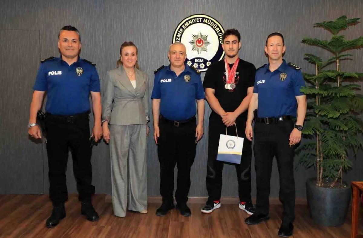 Taha Çaylak’tan Bilek Güreşinde İkincilik