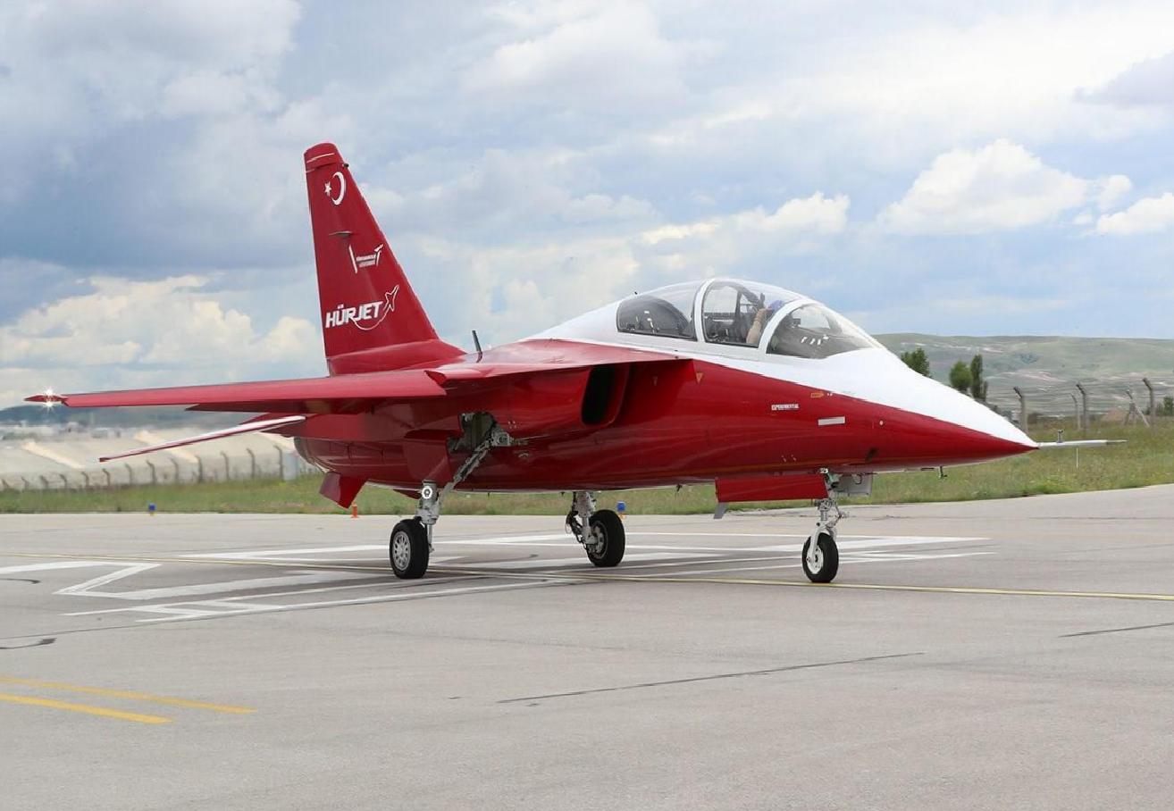 Tarihi anlaşma imzalandı: İspanya F-5’lerin yerine HÜRJET’i seçti!
