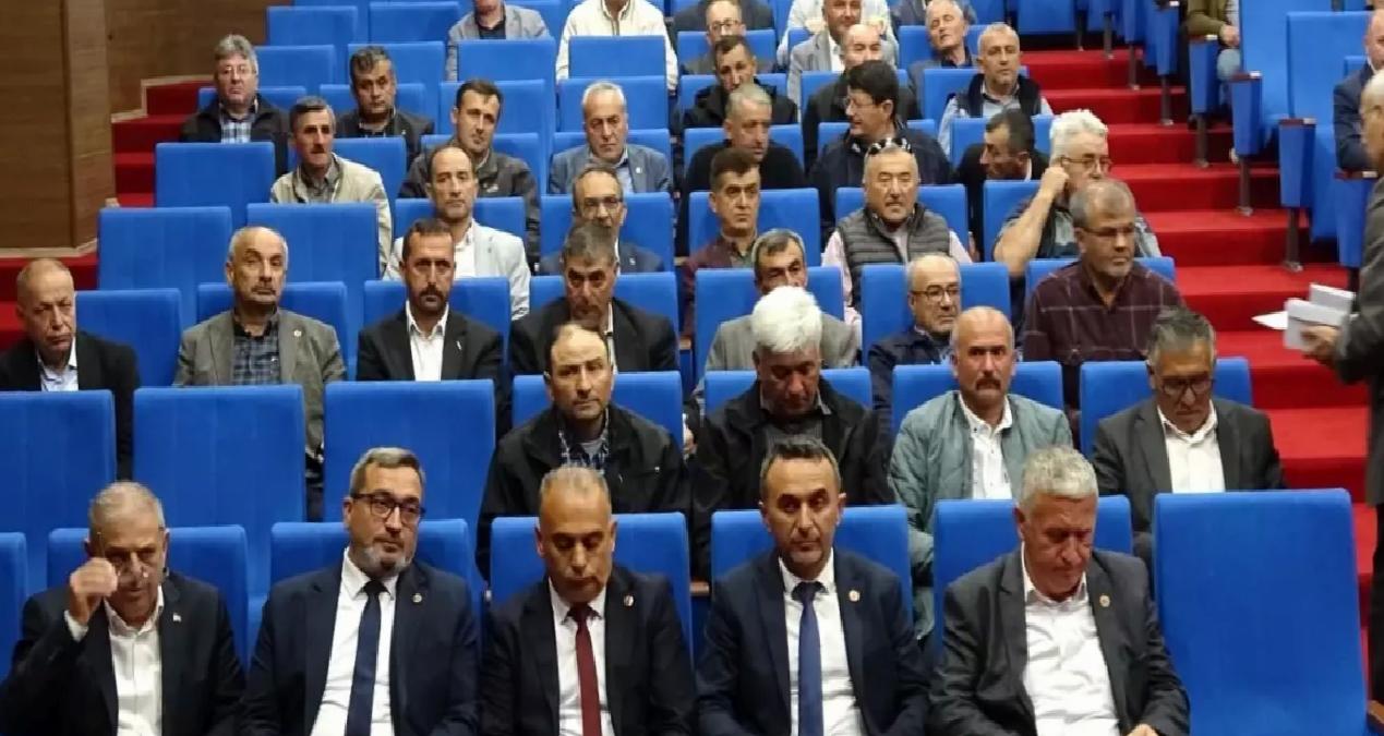 Tavşanlı’da Muhtarlarla İstişare Toplantısı