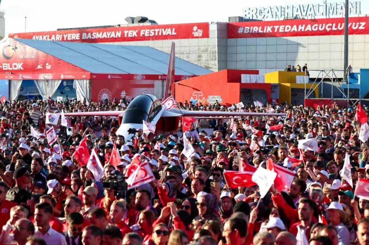 TBMM Başkanı Kurtulmuş, TEKNOFEST KKTC’de Gençlerle Buluştu