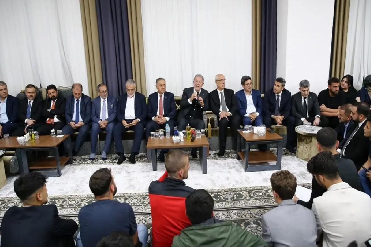 TBMM Milli Savunma Komisyonu Başkanı Akar, Bingöl’de gençlerle bir araya geldi Açıklaması
