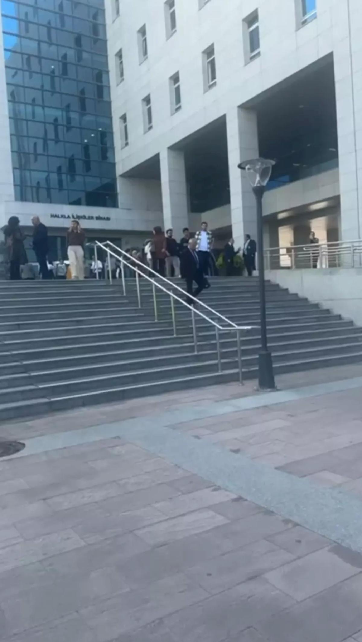 TBMM’de Deprem Anı: Öğrencilerin Uyarı Sistemi Etkisi