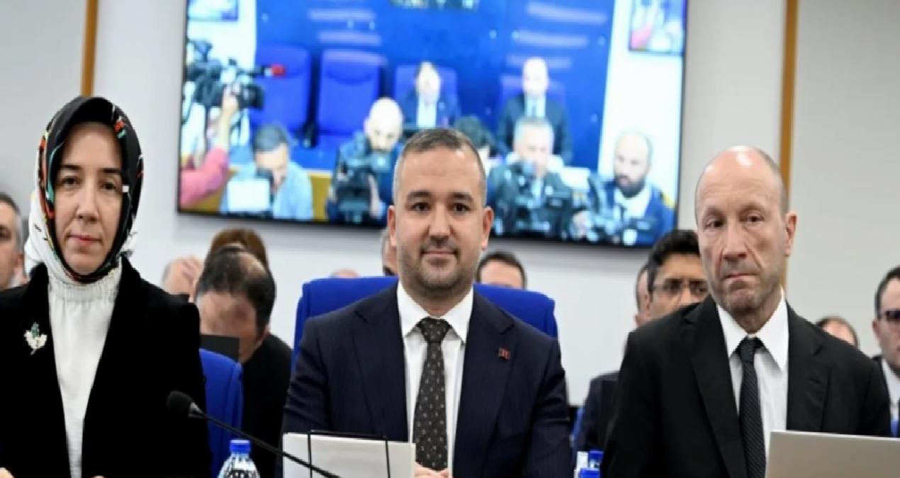 TCMB Başkanı Karahan 50 milyar dolarlık rezerv kaybına futbol jargonuyla yanıt verdi