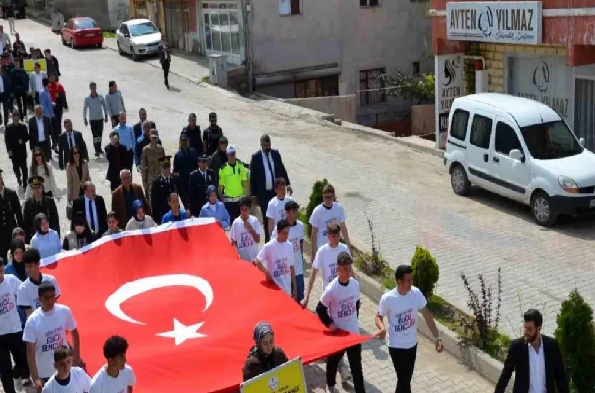 Tercan’da 19 Mayıs Kutlamaları