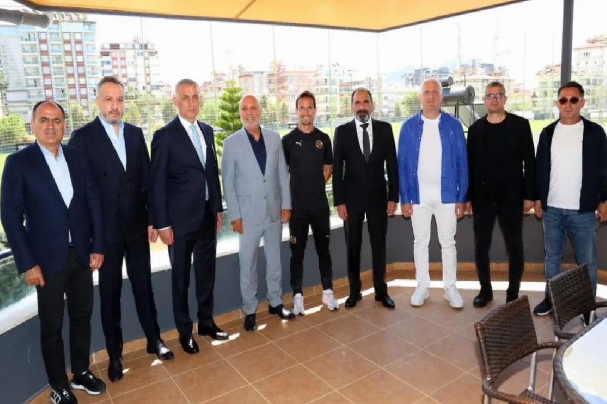 TFF Başkanı Hacıosmanoğlu’ndan Taziye Ziyareti