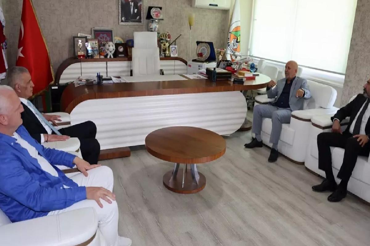 TFF Başkanı’ndan Taziye Ziyareti