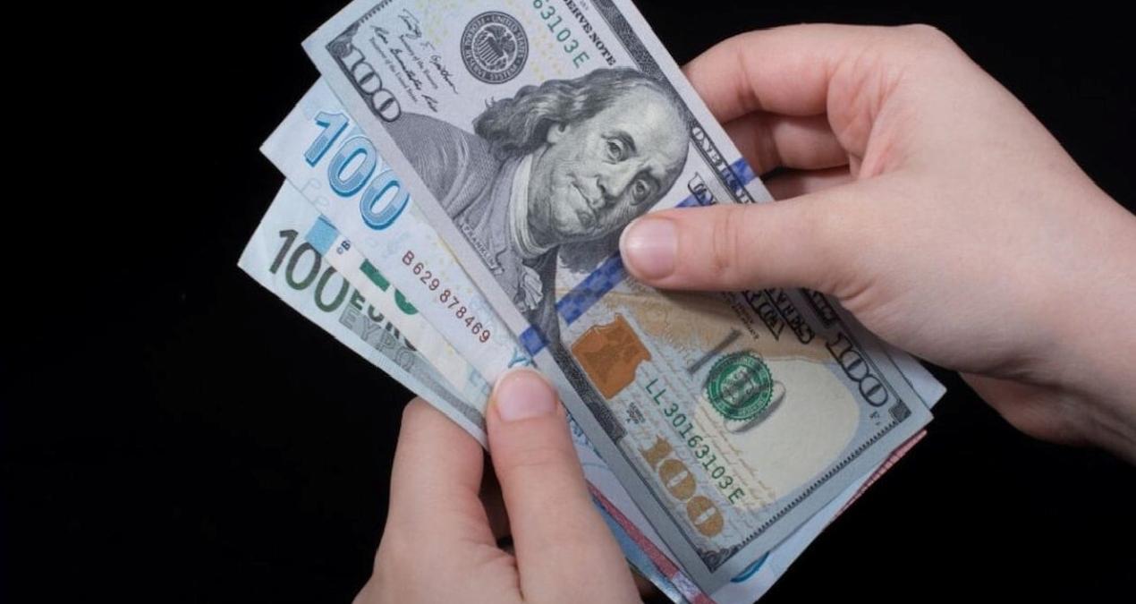 TL, Dolar karşısında değer kaybeden iki para biriminden biri