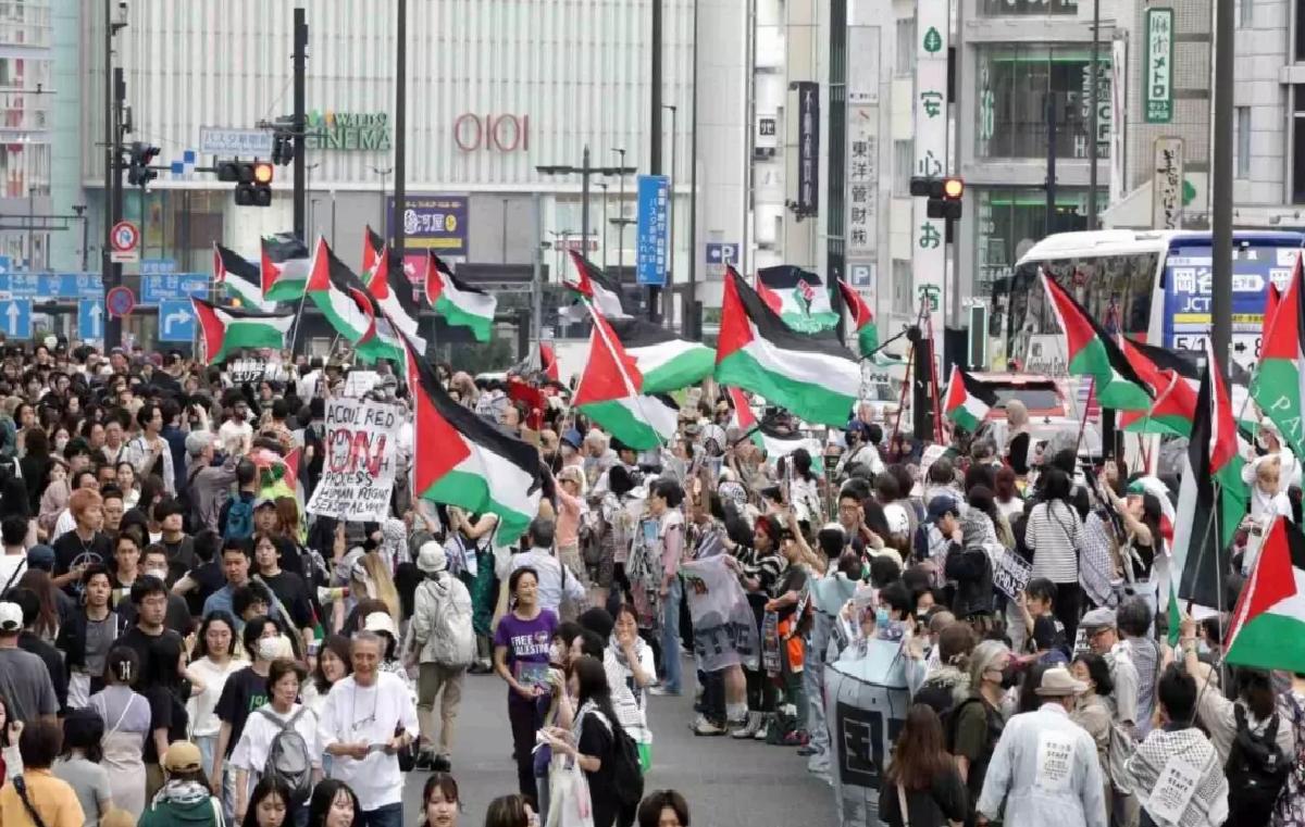 Tokyo’da Filistin Destekçisi Gösteri