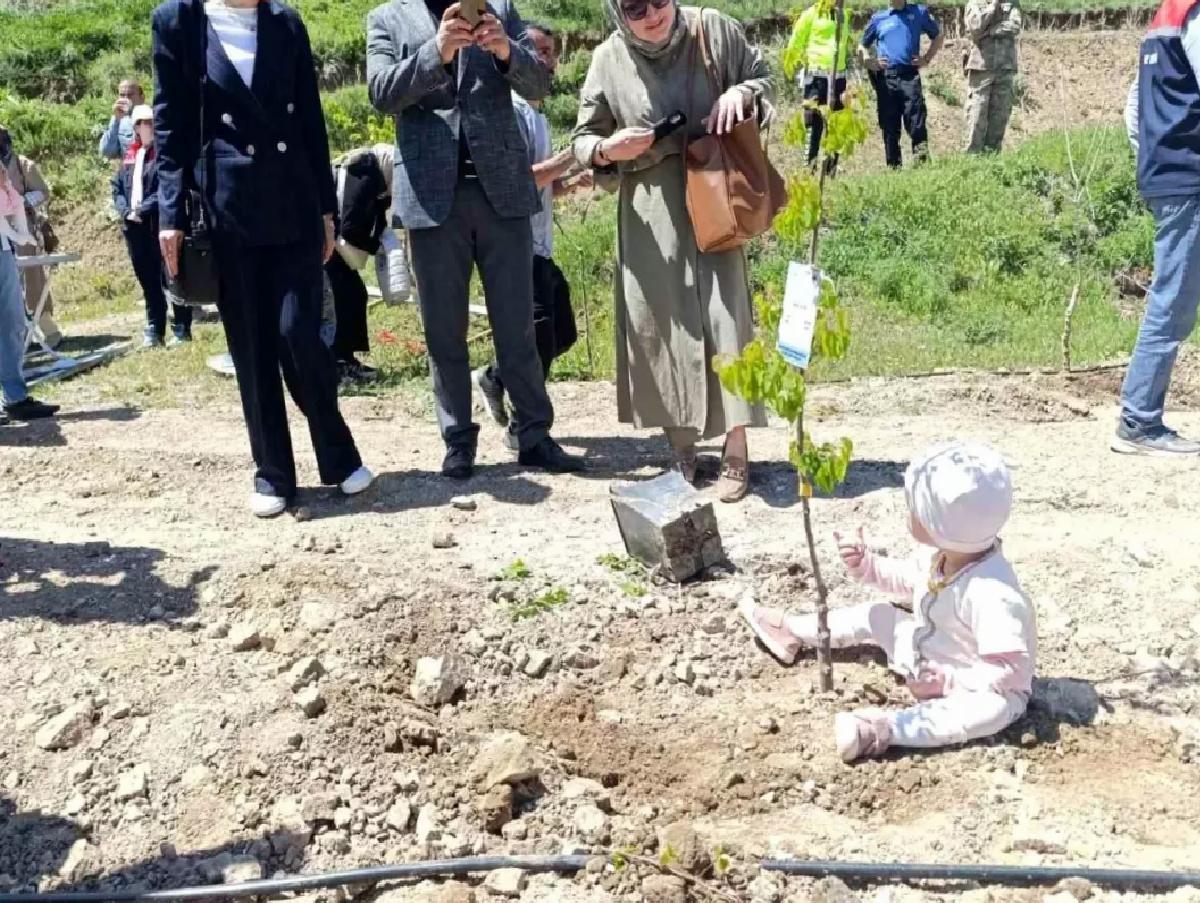 Tortum’da ‘Yeni Doğan Bebekler Hatıra Ormanı’ Etkinliği Düzenlendi