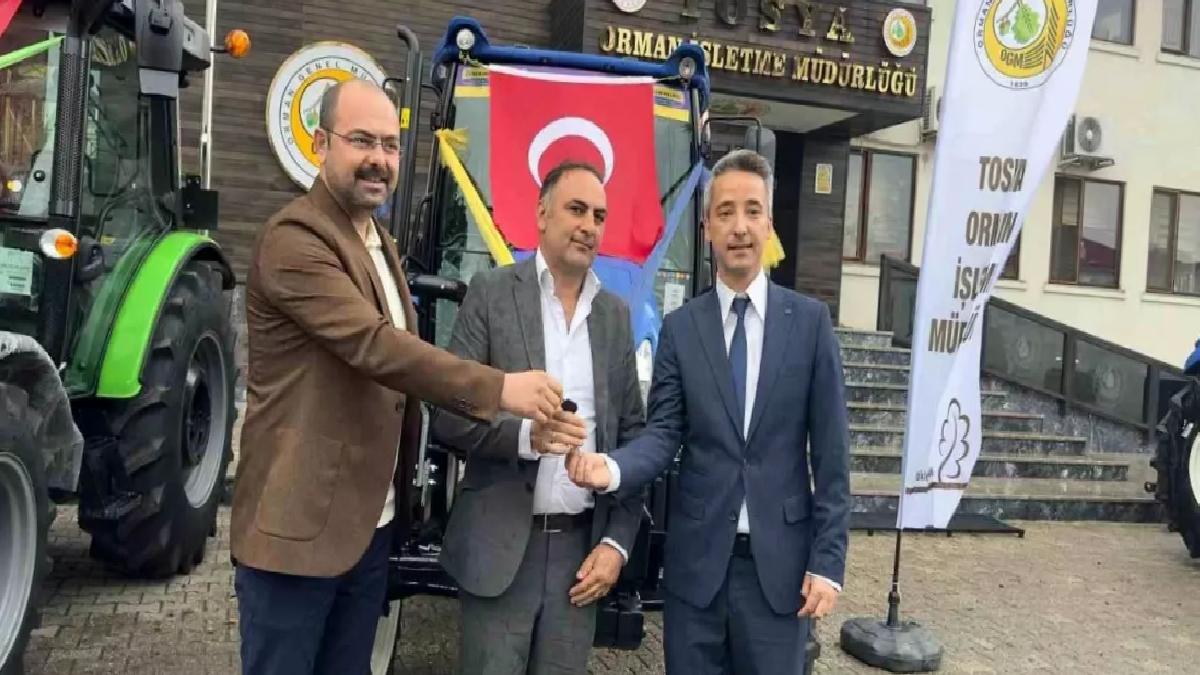 Tosya’da Çiftçilere Faizsiz Traktör Desteği