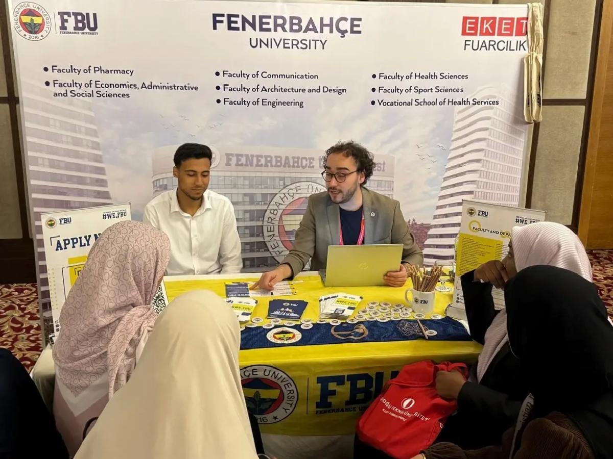 Trablus’ta Türk Üniversiteleri Fuarı yoğun ilgi gördü