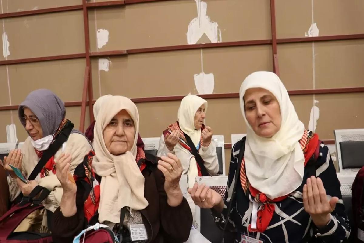 Trabzon’dan 160 Hacı Adayı Uğurlandı