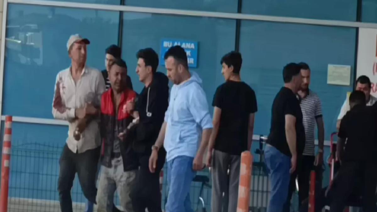 Traktör Altında Kalan 7 Yaşındaki Kız Ağır Yaralandı