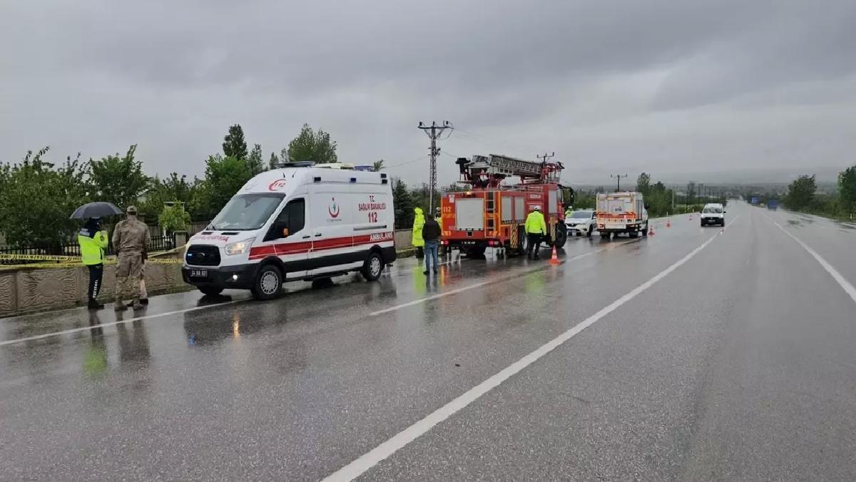 Traktör Devrildi, Sürücü Hayatını Kaybetti