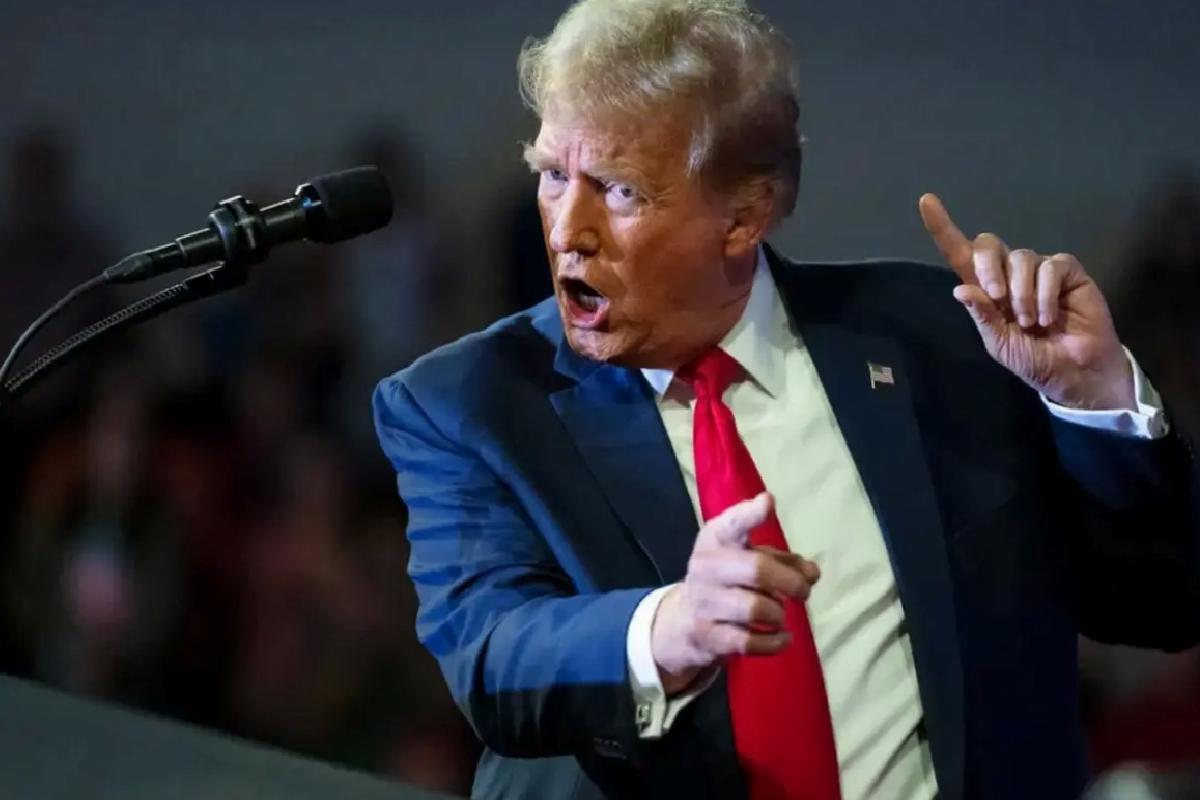 Trump, İran’dan petrol alan ülkelere yaptırım uygulanacağını açıkladı