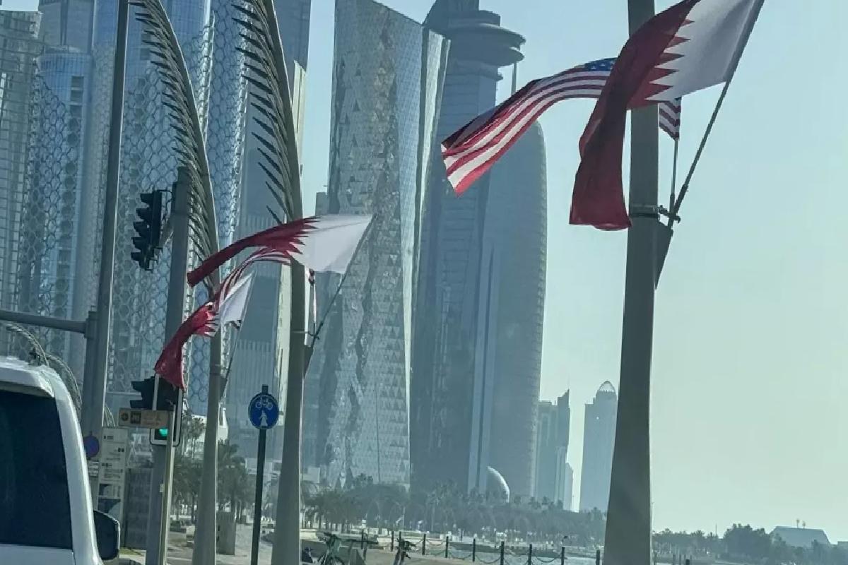 Trump Katar’da Bayraklarla Ağırlanacak